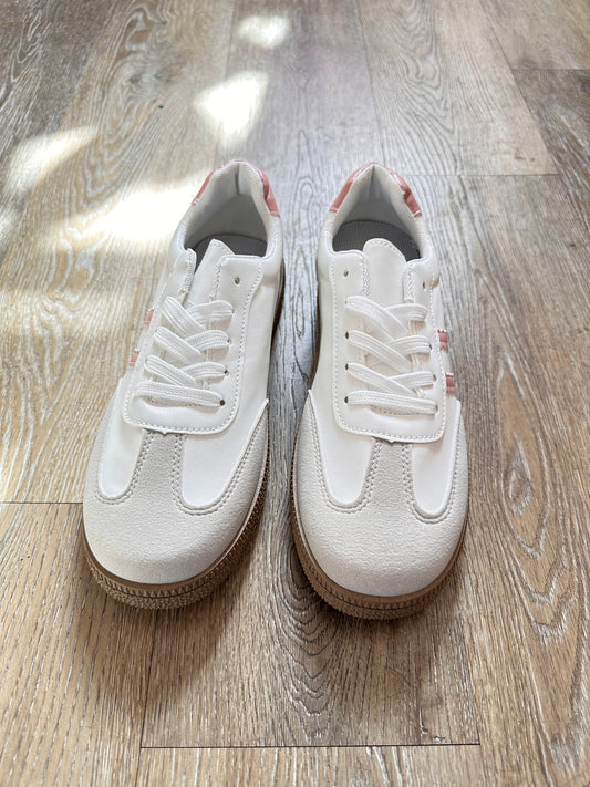 Sienna lace up flat shoe