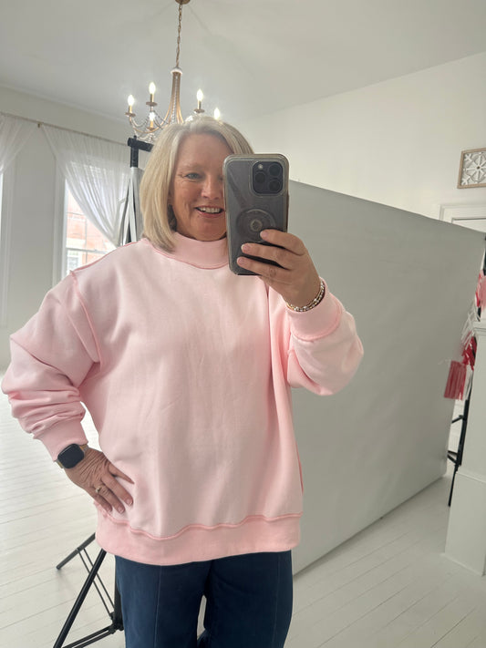 Lisa Mockneck Sweatshirt in Light Pink