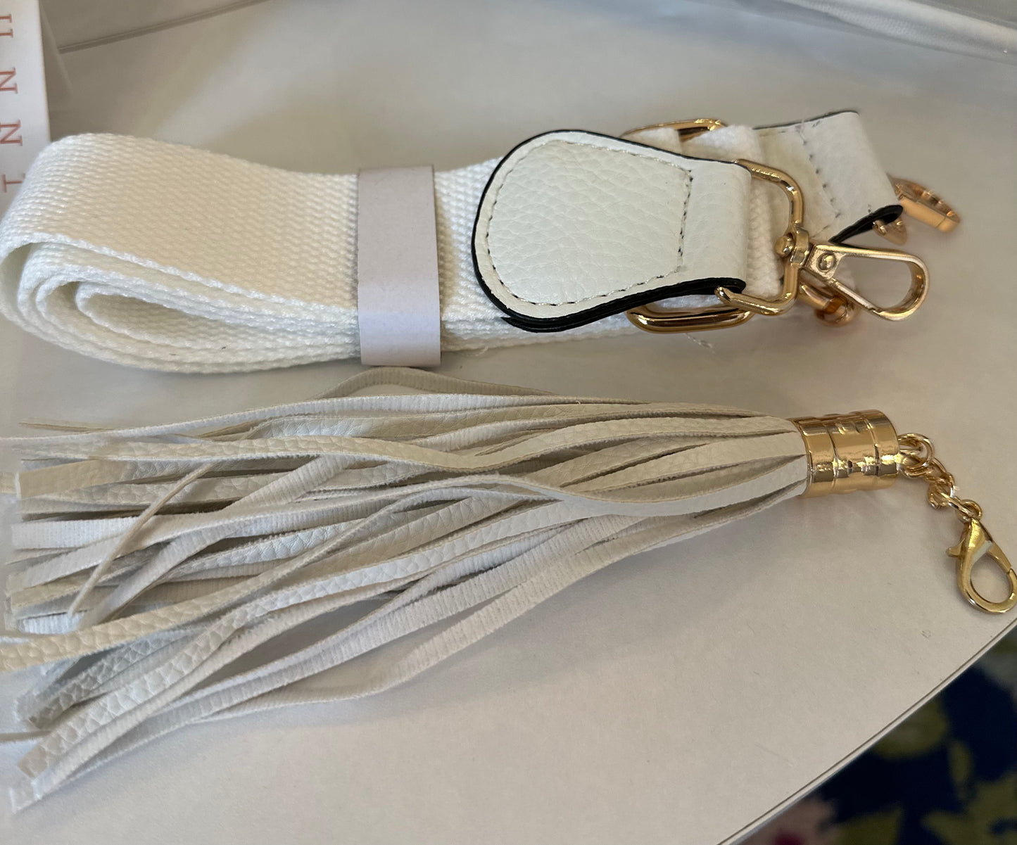 White clear crossbody bag