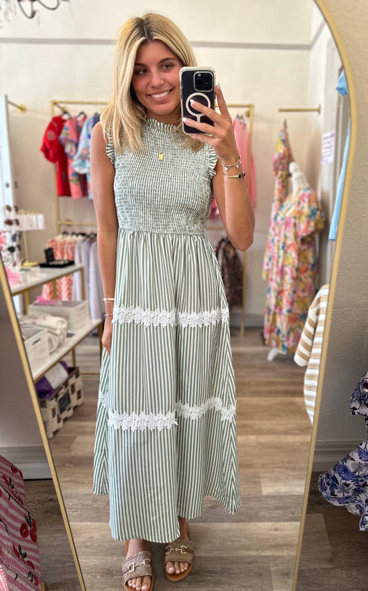 Garden Stroll Midi Dress
