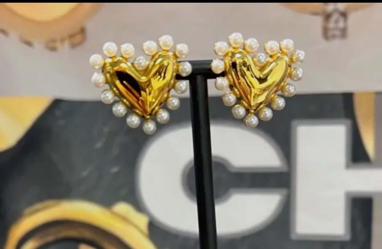 Pearl Heart Earrings