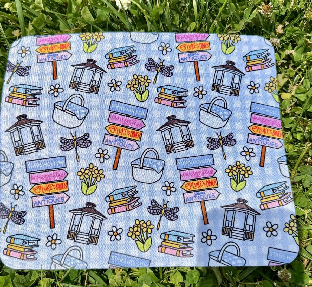 Gilmore Girls Summer Mouse Pad