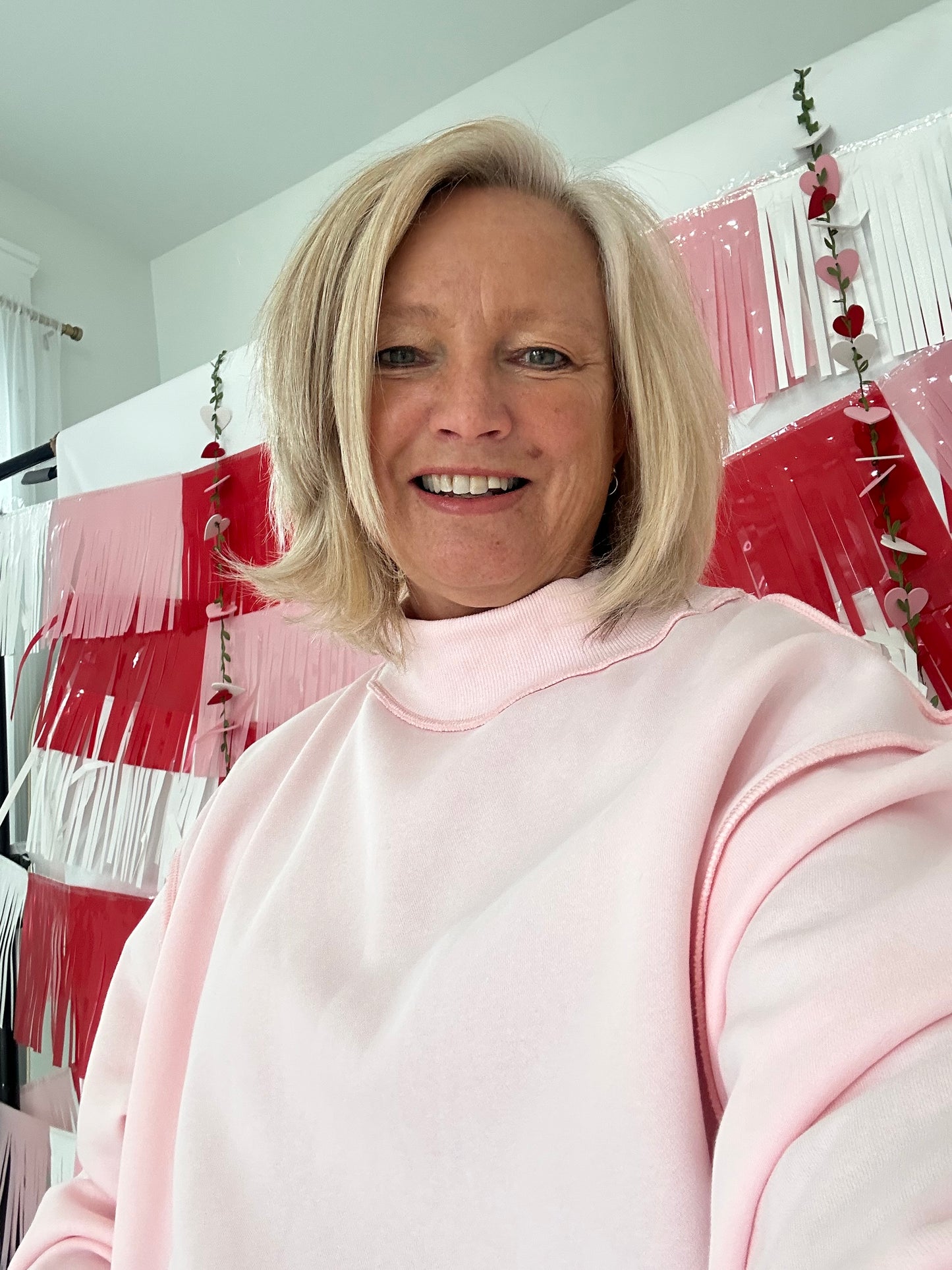Lisa Mockneck Sweatshirt in Light Pink