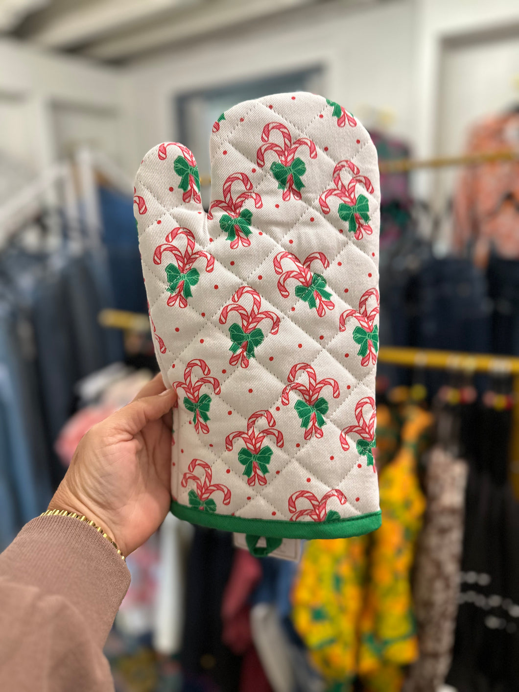 Candy Cane Oven Mitt