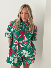 Load image into Gallery viewer, Tropical Print Two Piece Set
