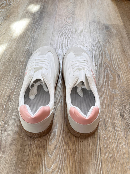 Sienna lace up flat shoe