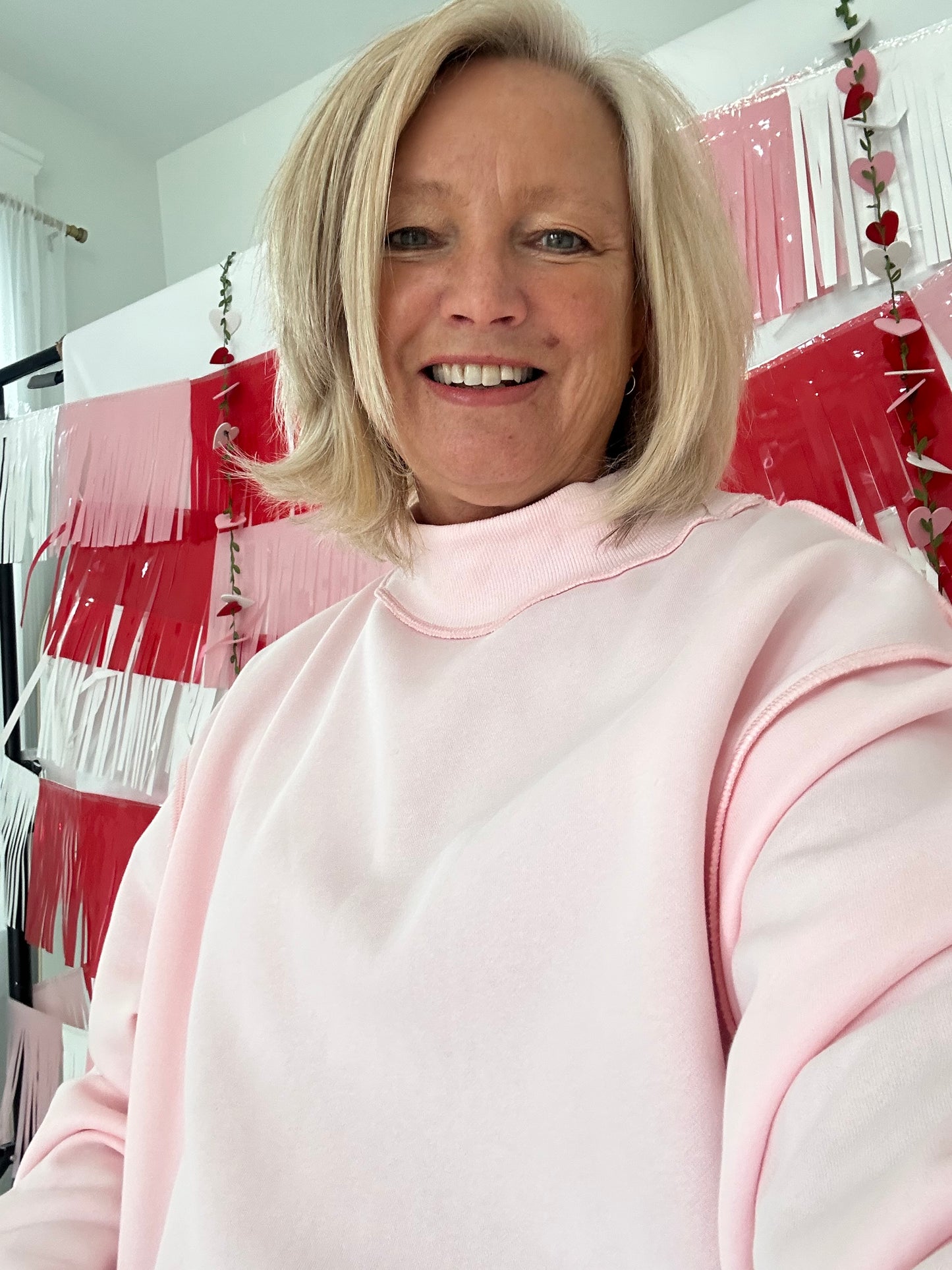 Lisa Mockneck Sweatshirt in Light Pink
