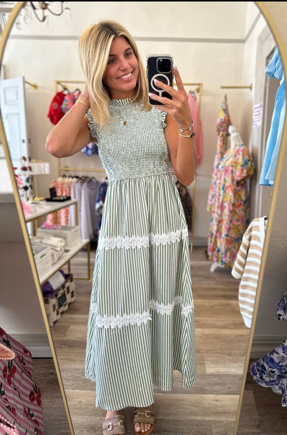 Garden Stroll Midi Dress