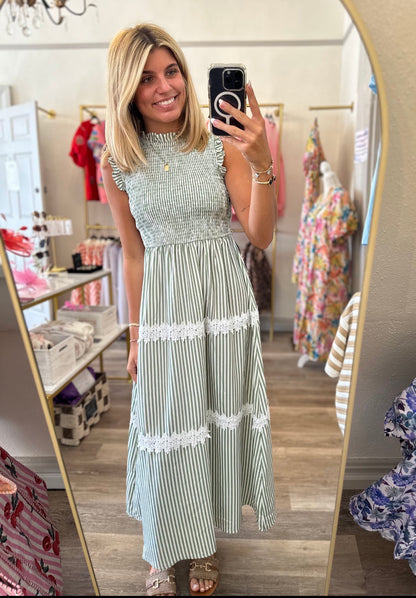 Garden Stroll Midi Dress